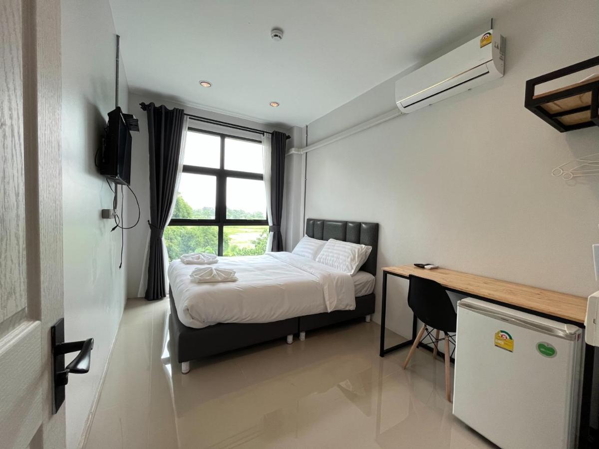 Life Hotel Rong Khun Ban Mai  Exterior photo