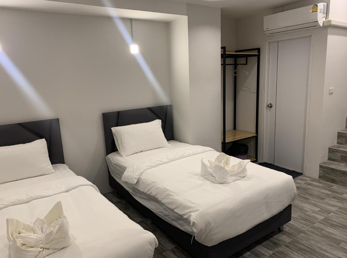 Life Hotel Rong Khun Ban Mai  Exterior photo