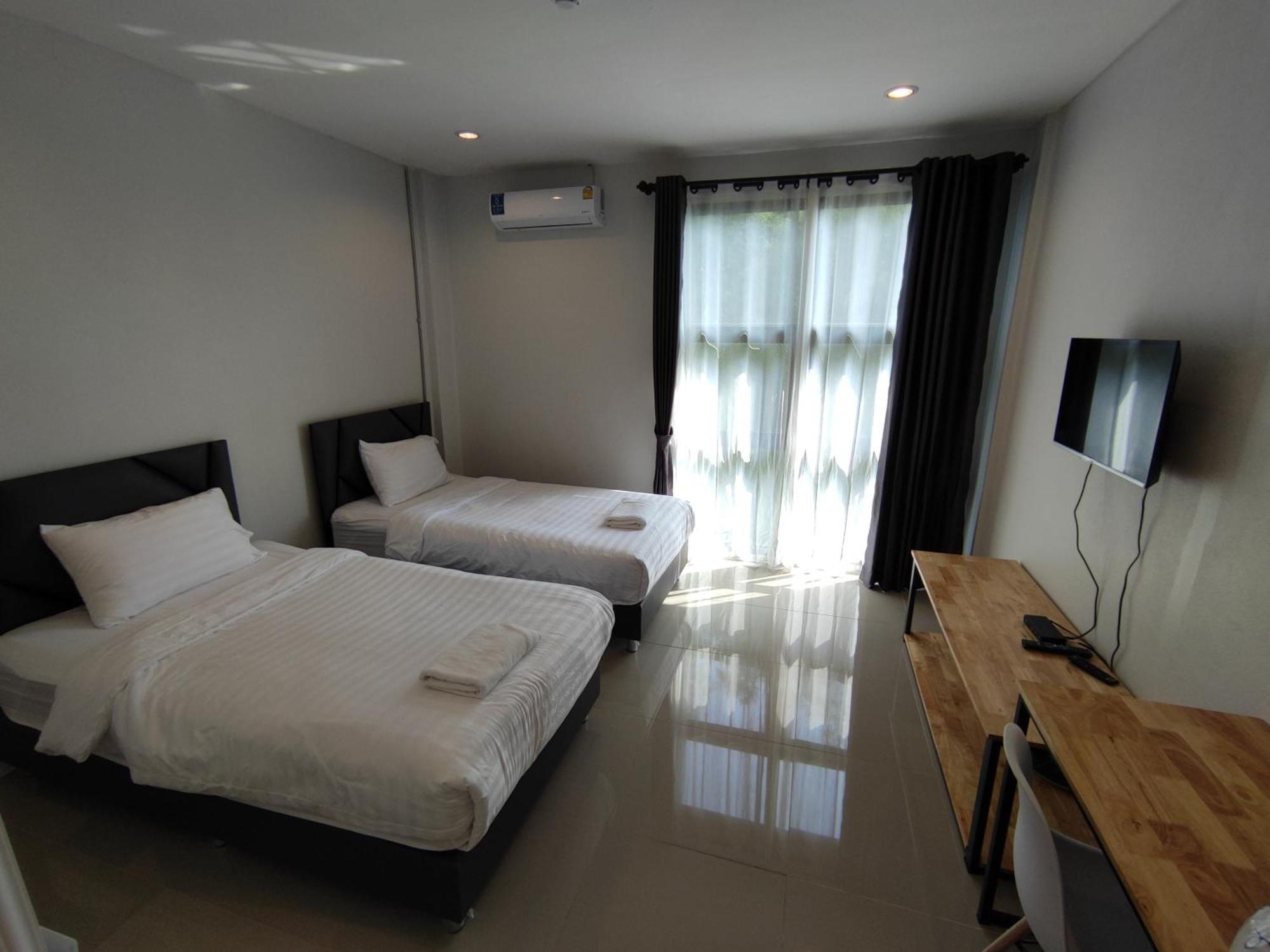 Life Hotel Rong Khun Ban Mai  Exterior photo