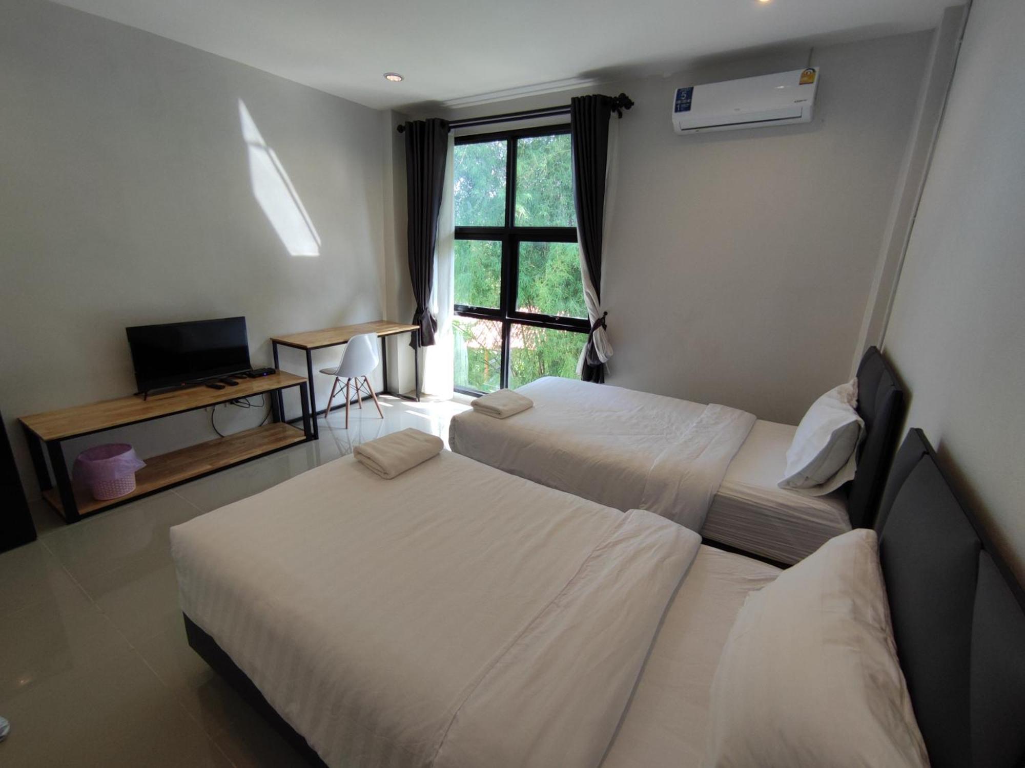 Life Hotel Rong Khun Ban Mai  Exterior photo